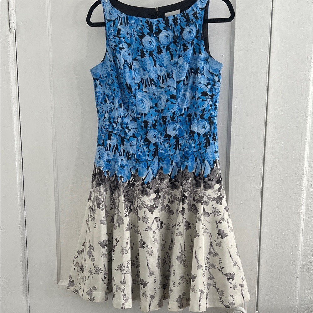 Chic Floral Mini Dress in Blue and Cream